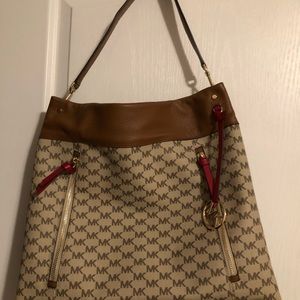 Michael kors purse